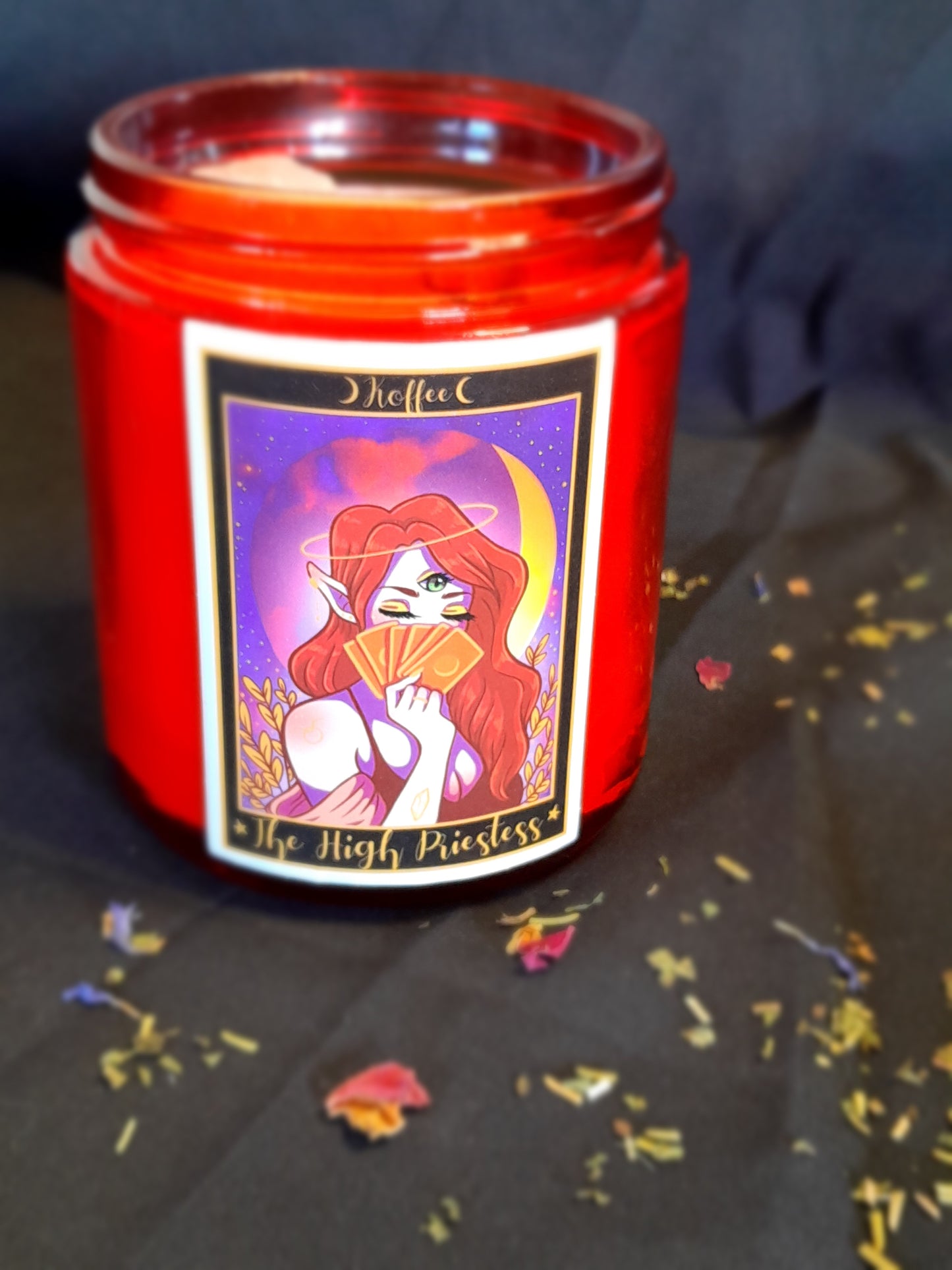 Beautiful scented candle - High priestess