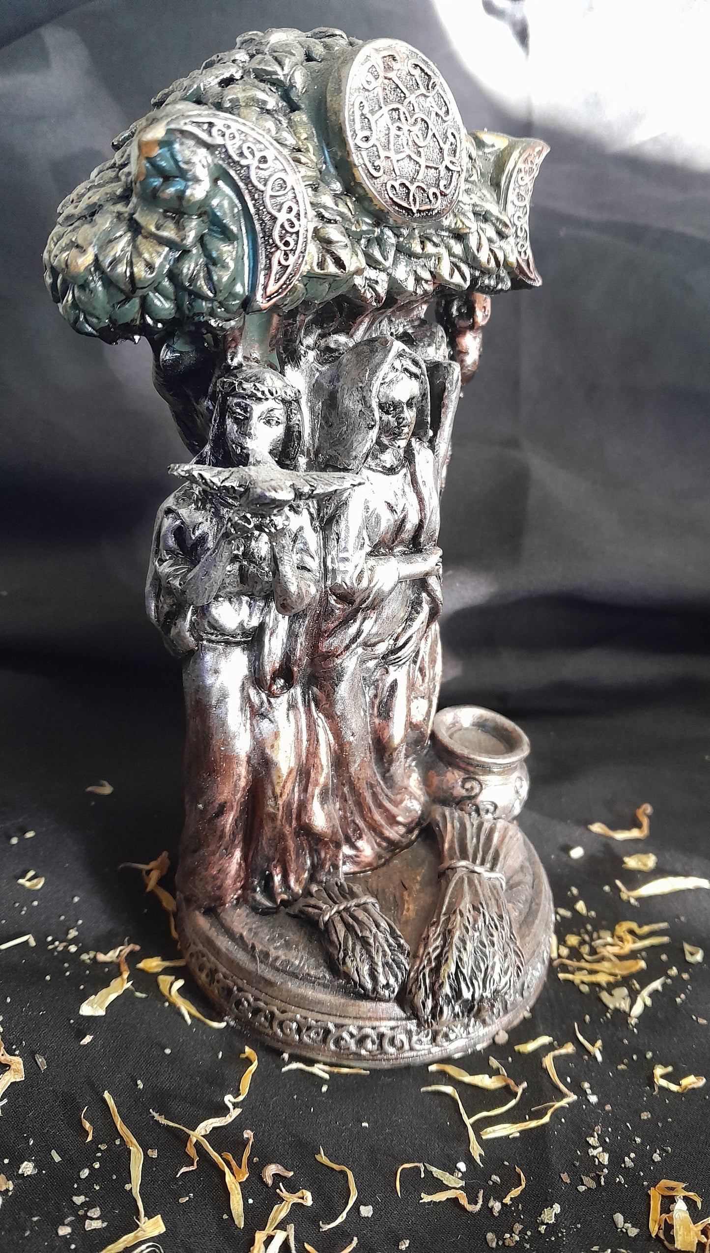 Hecate statue