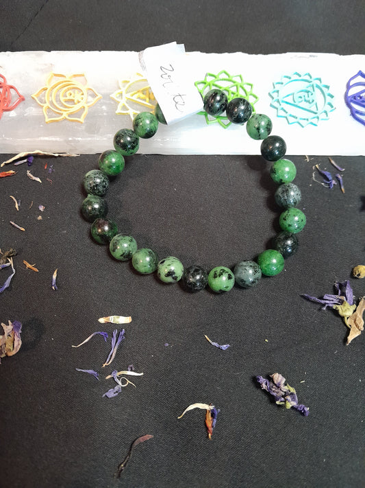 Crystal bead bracelet - Ruby Zoisite