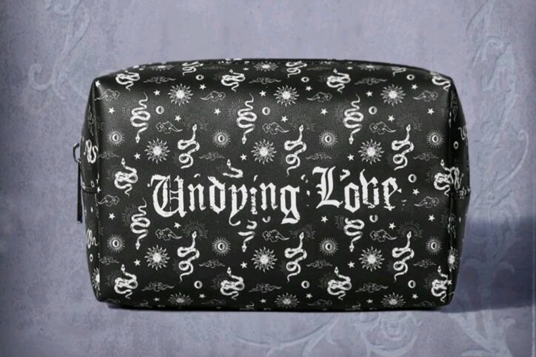 Make up bag -Undying love