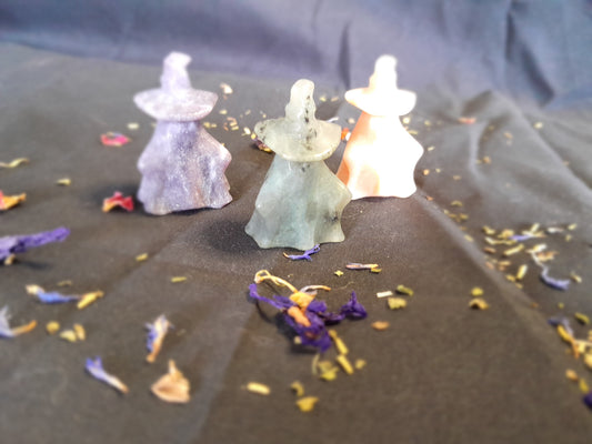 Crystal ghosts with hats