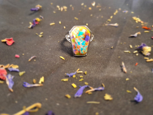 Coloured coffin ring