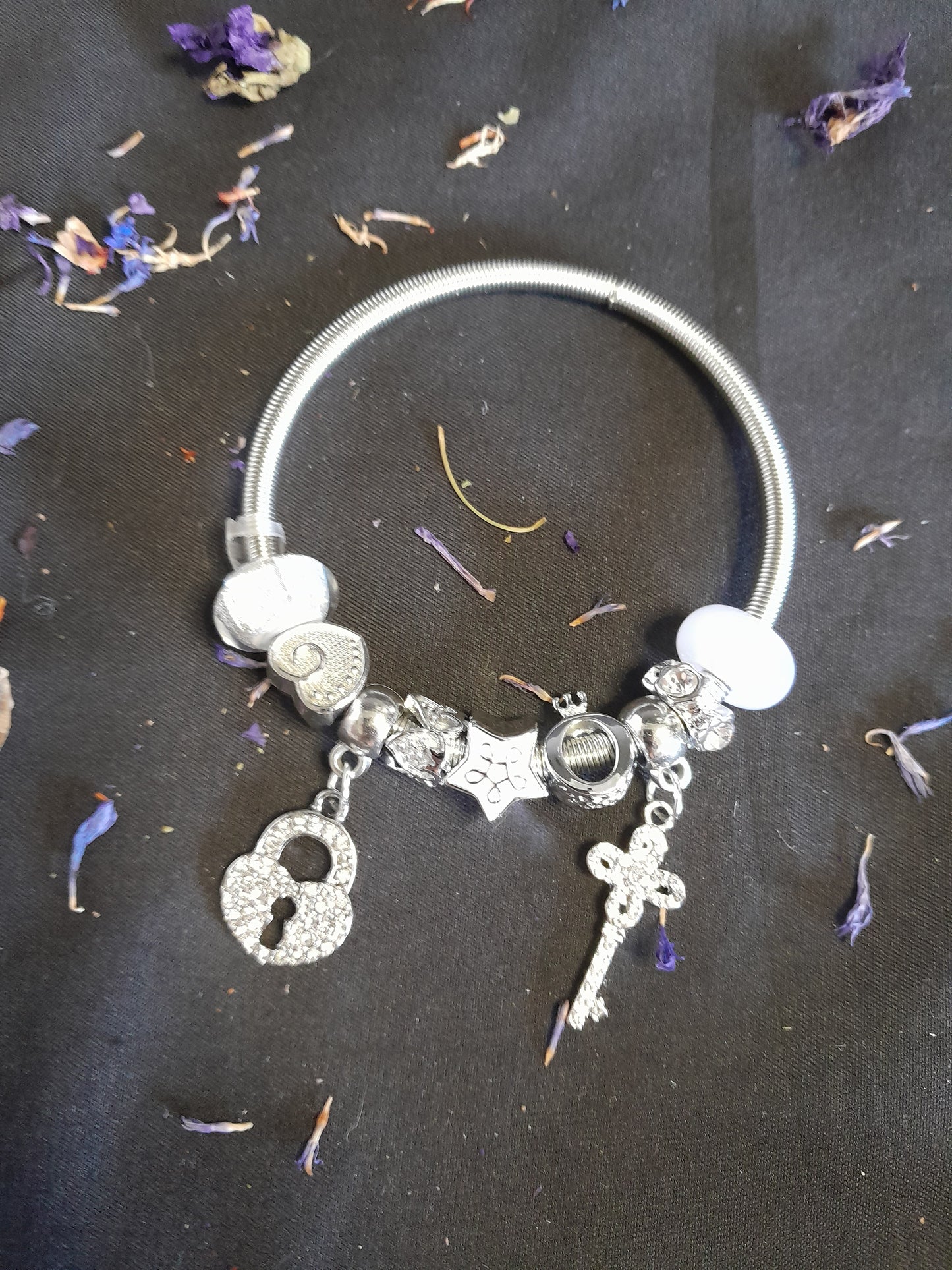 Charm bracelet - Key/lock